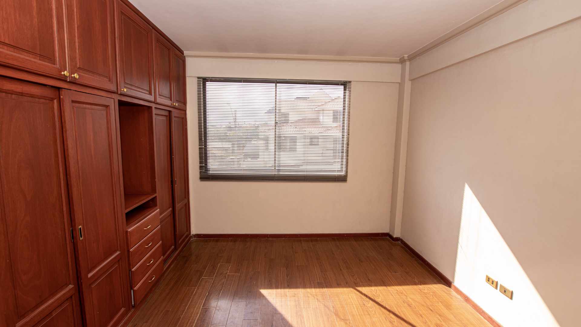 Departamento en VentaCalle los Laureles 3 dormitorios 2 baños 1 parqueos Foto 18