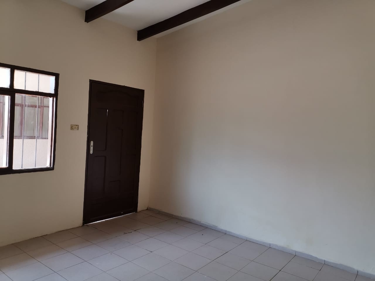 Casa en VentaAVENIDA LA CAMPANA  UNA CUADRA ANTES DEL 8VO ANILLO Y DOS CUADRAS DEL MERCADO LA CAMPANA Foto 6