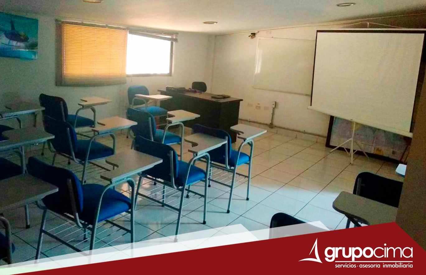 Oficina en VentaZ/ SUR HANGAR AEROPUERTO EL TROMPILLO 10 dormitorios 4 baños 6 parqueos Foto 5