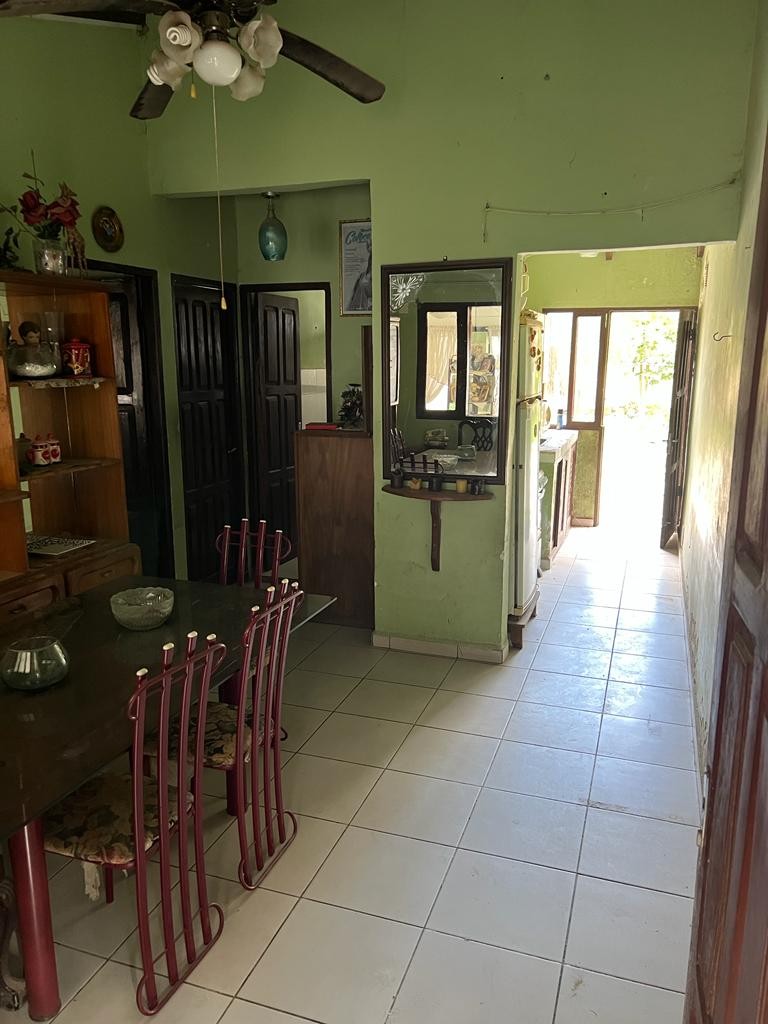 Casa en Entre 5to y 6to anillo Sur en Santa Cruz de la Sierra 3 dormitorios 2 baños 3 parqueos Foto 5