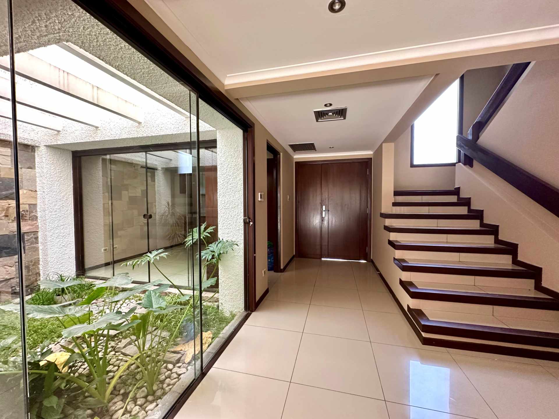Casa en AlquilerCONDOMINIO CIUDAD REAL  Foto 8