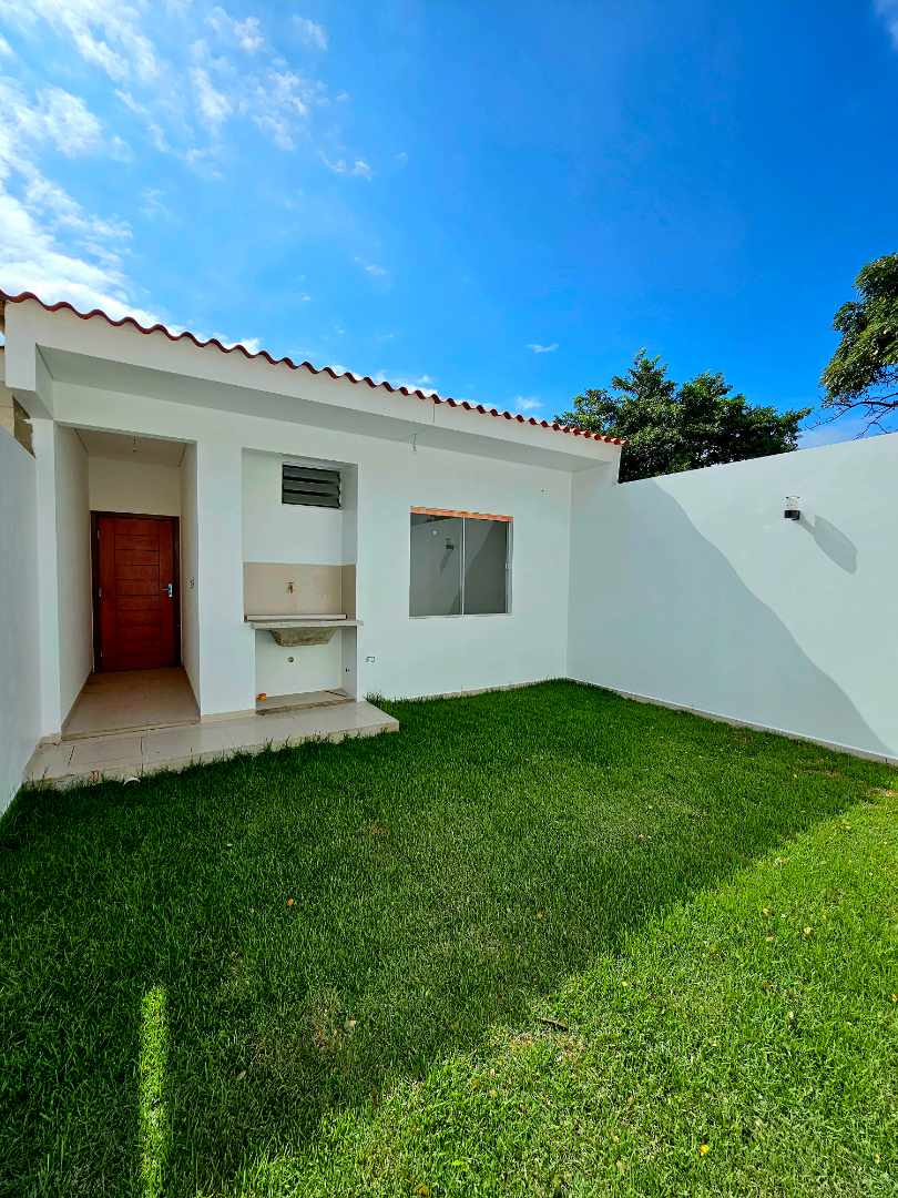 Casa en VentaZona sur
El Triunfo 9no anillo
 3 dormitorios 2 baños 2 parqueos Foto 3