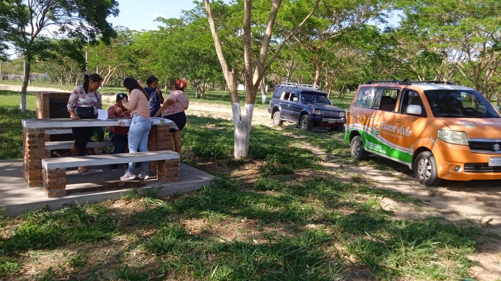 Terreno en VentaUrbanizacion tundy , a unos metros de la avenida paurito , y la carretera a las peñas  Foto 3