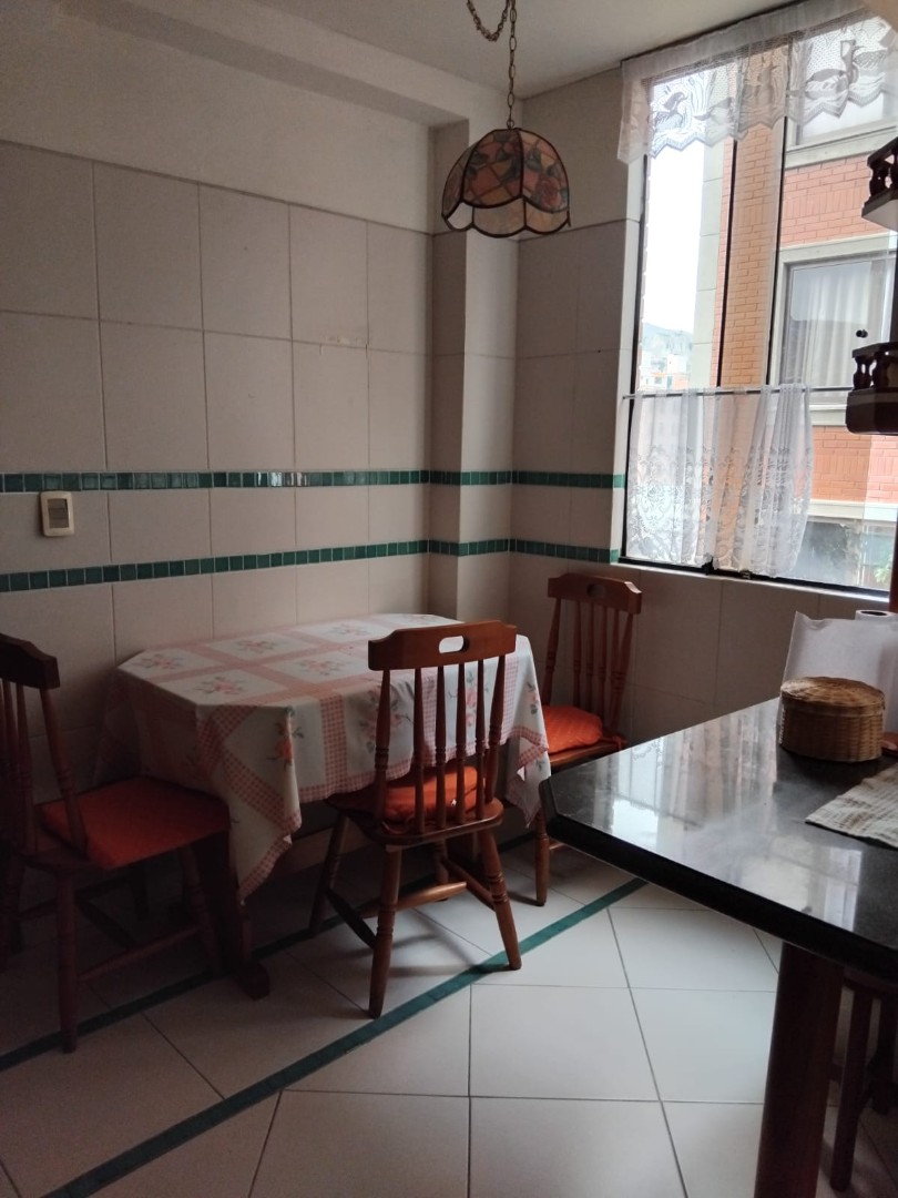 Departamento en AlquilerCALACOTO AV. BALLIVIAN, DEPARTAMENTO AMOBLADO Foto 4