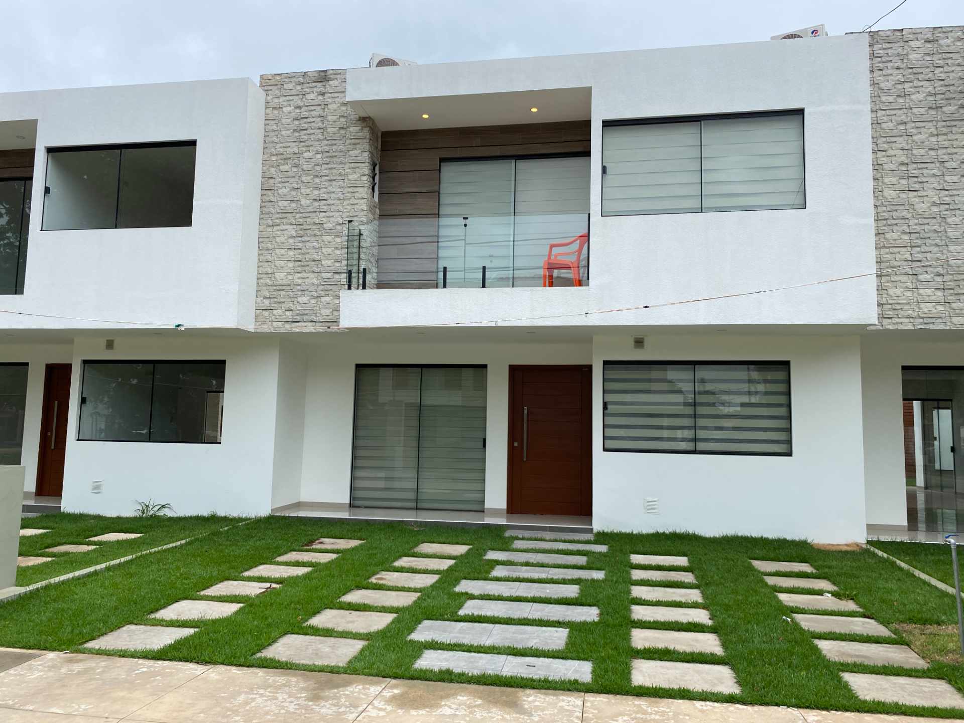 Casa en VentaCondominio Las Palmeras 2. Km 8 Carretera al Norte entrando por Mainter, al lado de ASAI NORTE.   4 dormitorios 4 baños 2 parqueos Foto 14