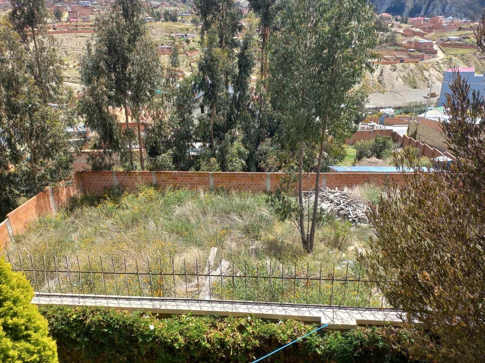 Terreno en VentaEN EL VERGEL INGRESANDO A IRPAVI 2, TENEMOS ESTE AMPLIO TERRENO EN VENTA  Foto 1