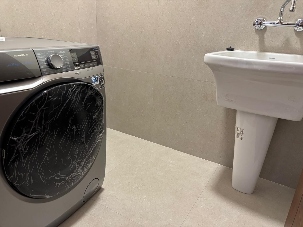 En Alquiler a $us 1,200 Foto 7