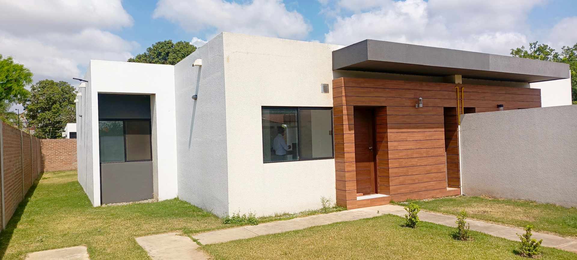 Casa en VentaDoble vía la guardia  2 dormitorios 1 baños 2 parqueos Foto 2