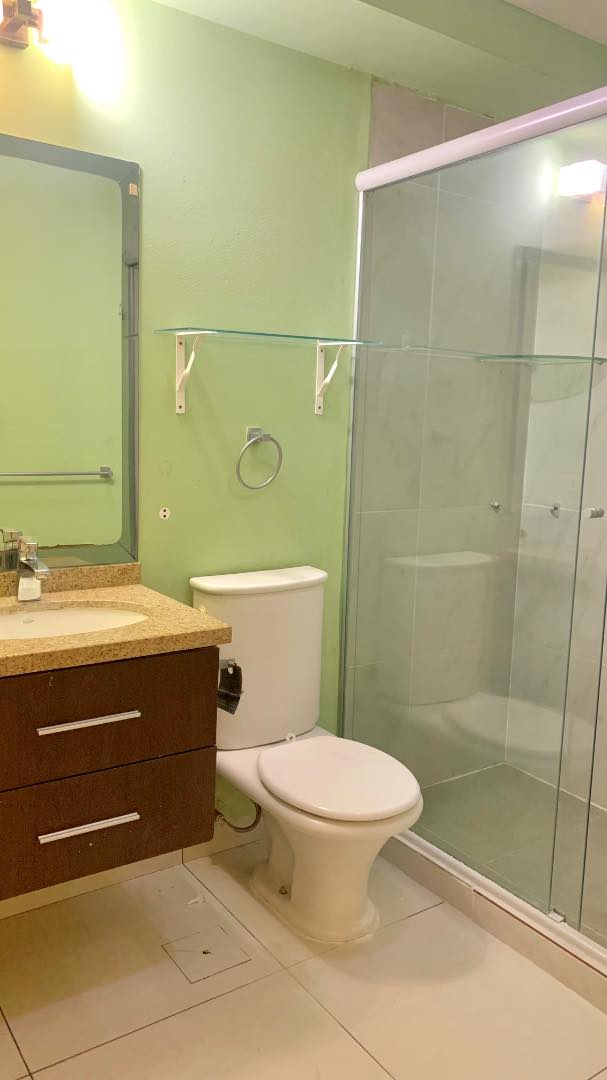 Departamento en AlquilerAV. ALEMANA entre 4to. Y 5to. anillo 4 dormitorios 3 baños 1 parqueos Foto 11