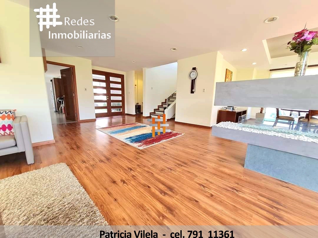 Casa en VentaCASA EN VENTA EN CONDOMINIO PRIVADO – SEMI NUEVA MUY MODERNA  3 dormitorios 4 baños 2 parqueos Foto 8