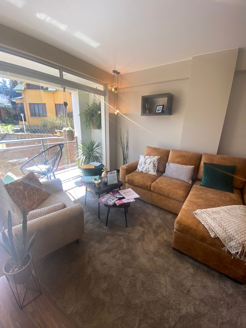 Departamento en AnticréticoANTICRETICO DEPARTAMENTO A ESTRENAR  ACHUMANI 3 dormitorios 3 baños 1 parqueos Foto 2