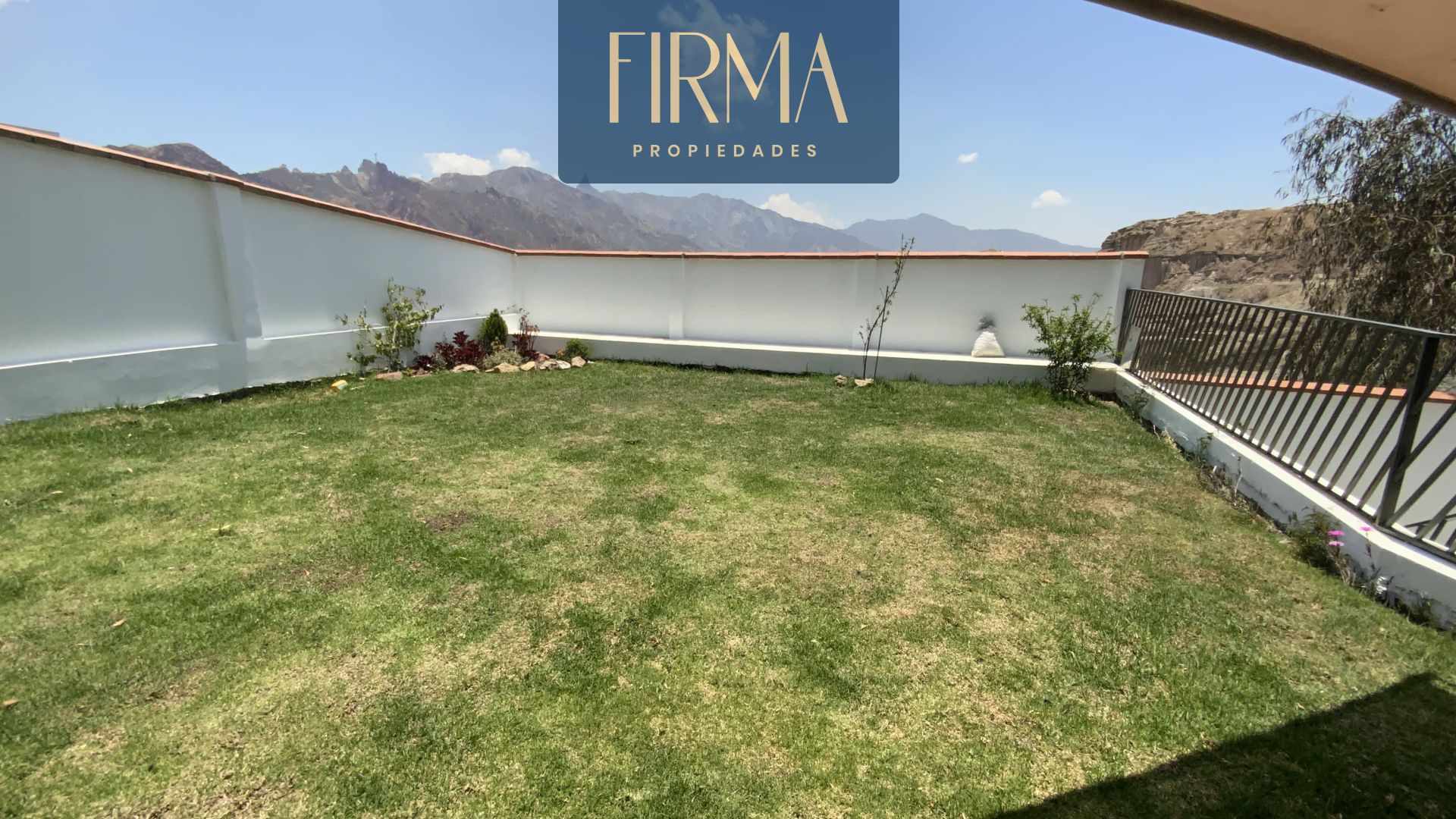 Casa Av Altamirano Foto 2