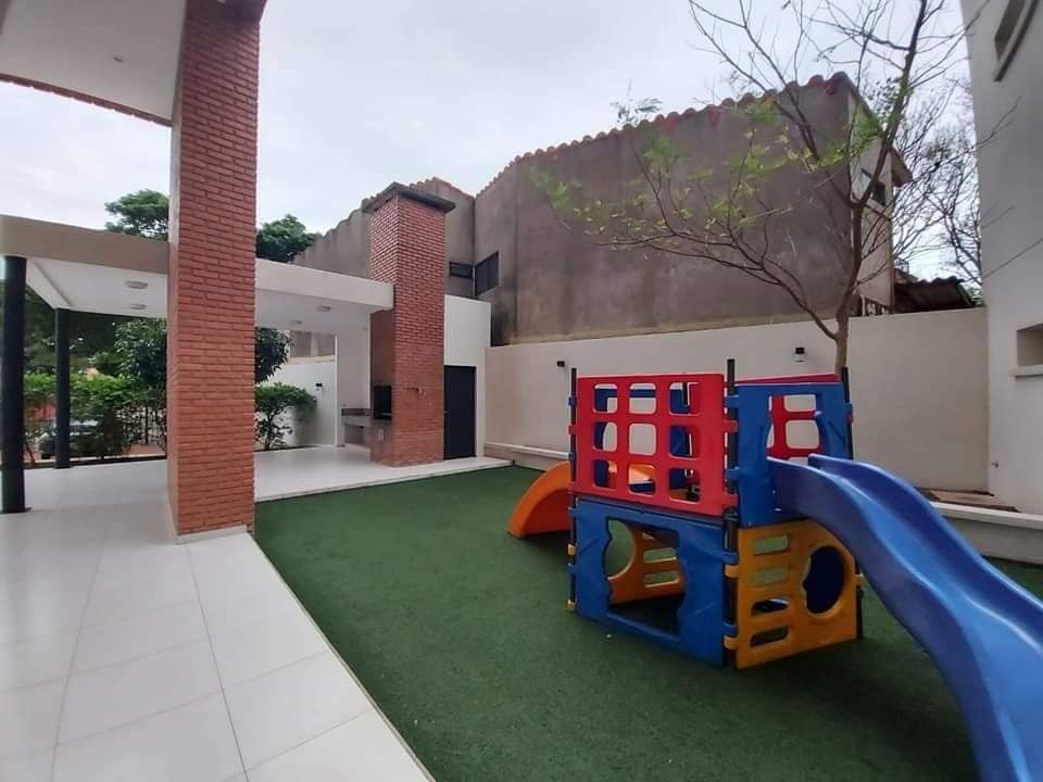 Departamento en AlquilerAV. 1er ANILLO, FRENTE AL PARQUE URBANO Foto 13
