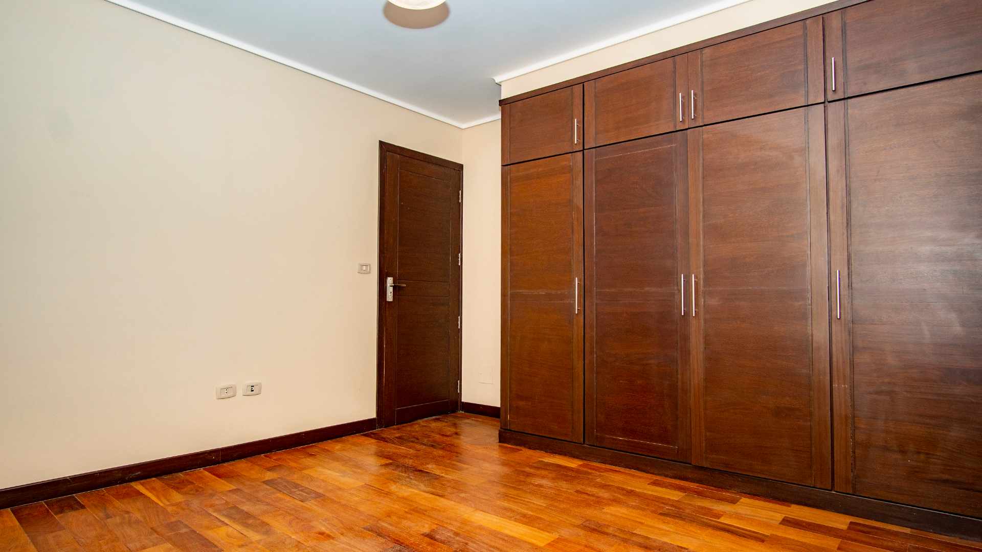 Departamento C. J.N. Rosales (Universidad Catolica Norte) Foto 3