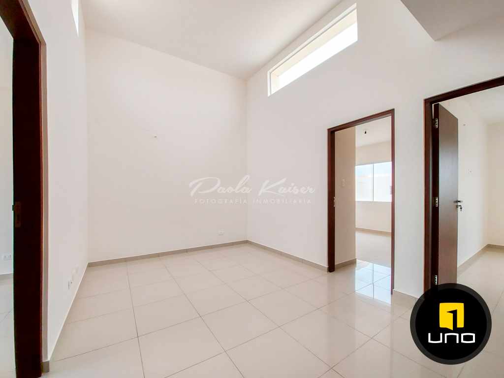 Departamento en VentaHermosa casa a estrenar Condominio Sevilla Real 3 dormitorios 4 baños 2 parqueos Foto 12