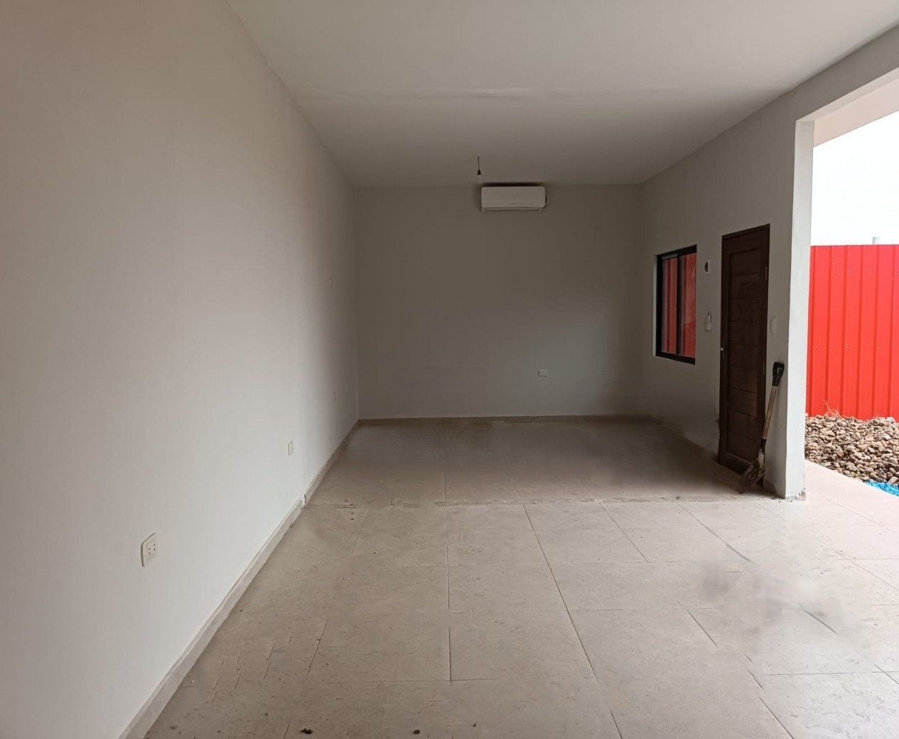 Local comercial en Entre 4to y 5to anillo Oeste en Santa Cruz de la Sierra  1 baños  Foto 6