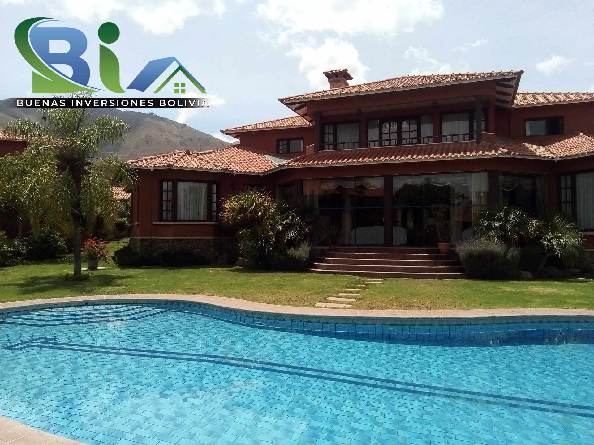 En Alquiler a $us 1,280 Foto 1