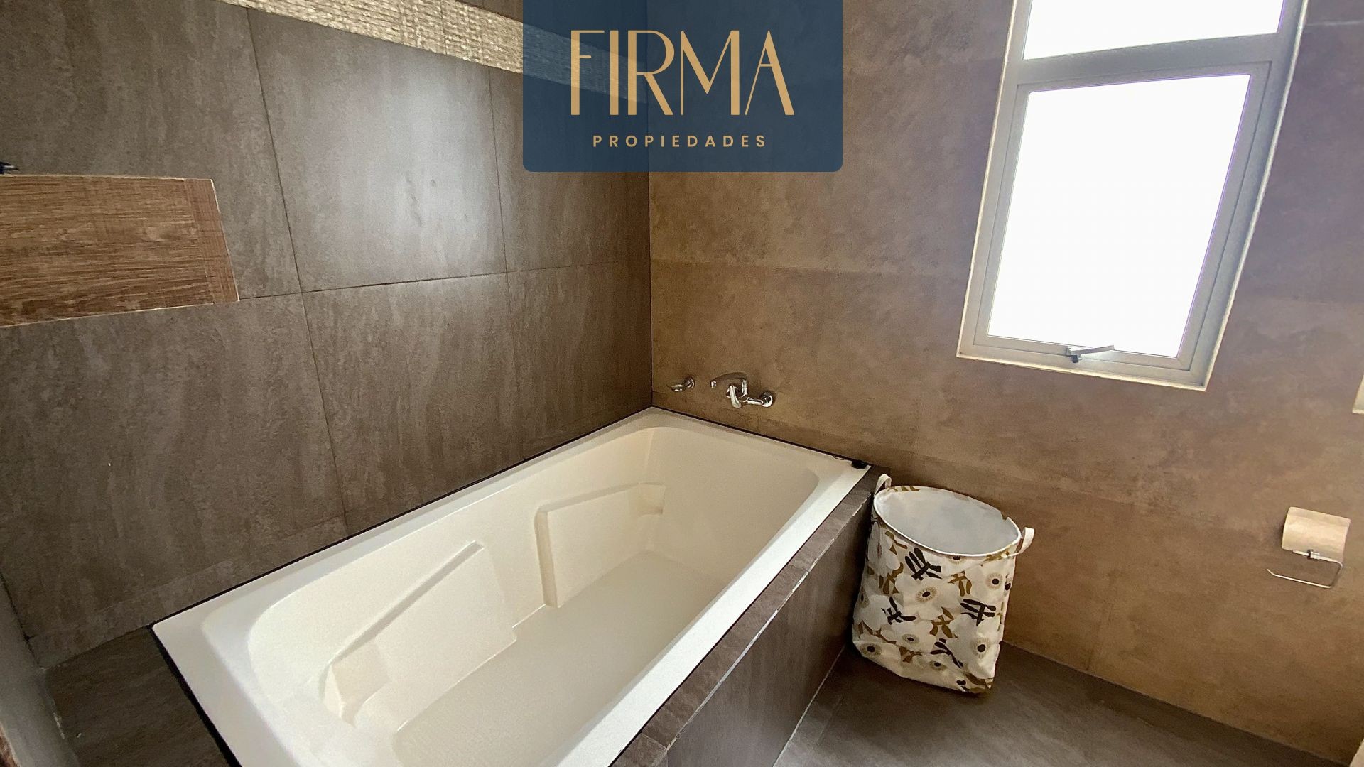 Casa en VentaACHUMANI JARDINES DEL SUR 3 dormitorios 4 baños 3 parqueos Foto 19