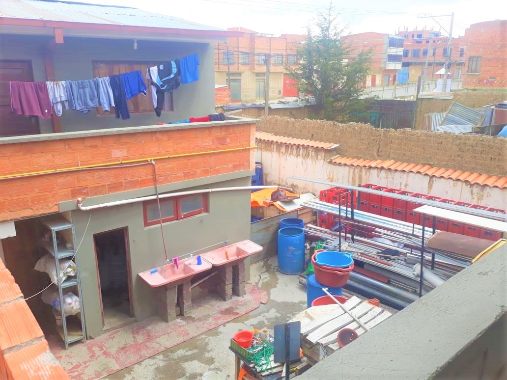 Casa en 16 de Julio en El Alto 7 dormitorios 1 baños 4 parqueos Foto 4