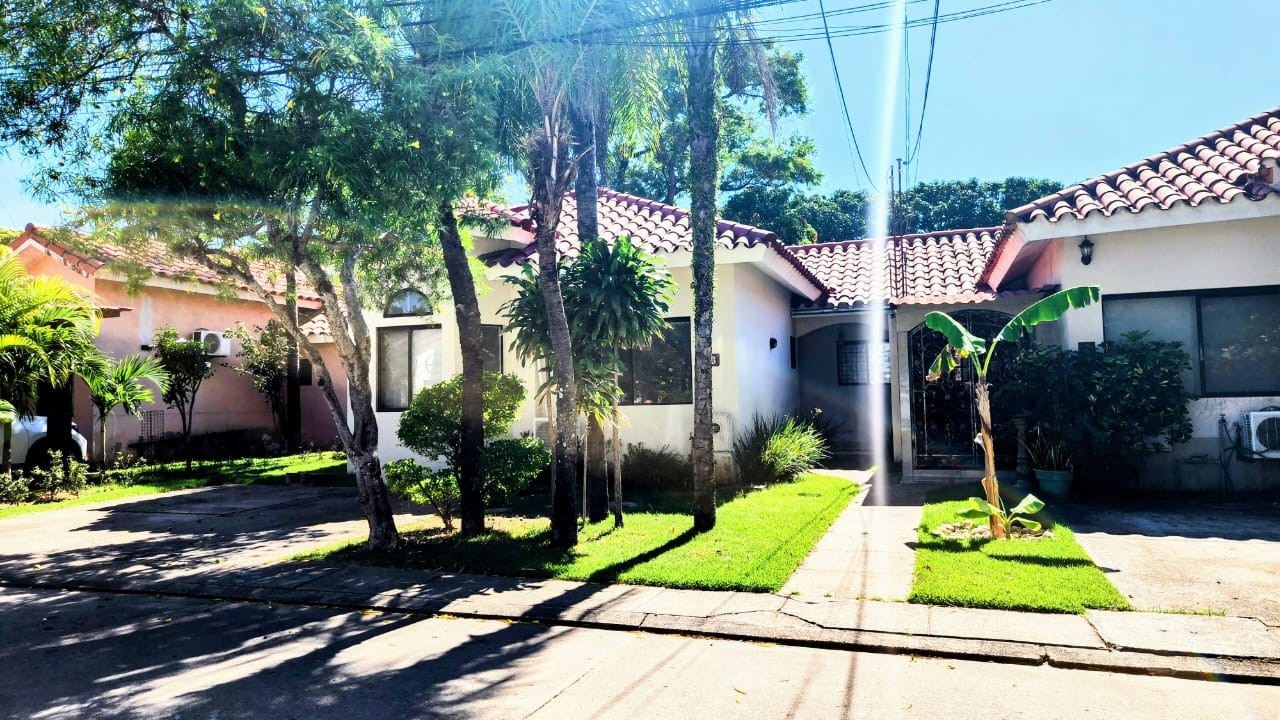 Casa CASA EN ALQUILER EN EL CONDOMINIO FORTEVENTURA Foto 1