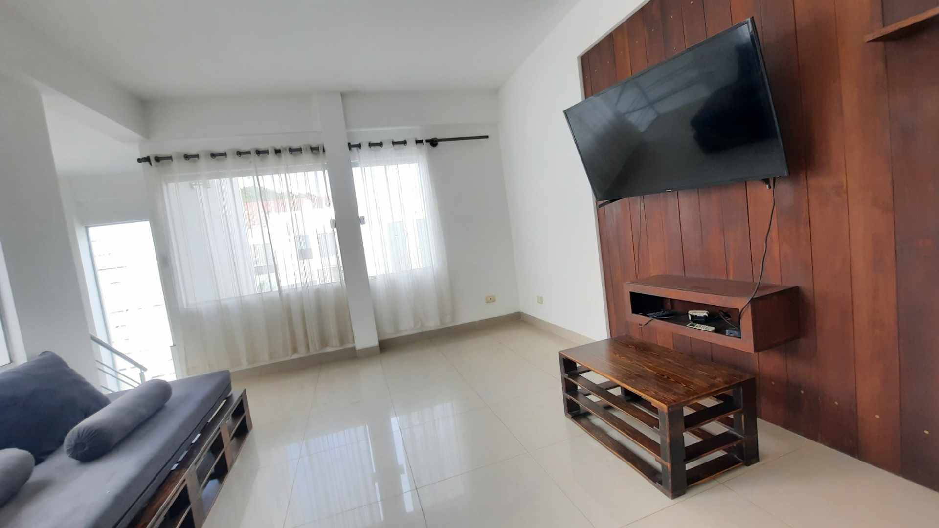 Casa en Entre 4to y 5to anillo Oeste en Santa Cruz de la Sierra 3 dormitorios 3 baños 2 parqueos Foto 15