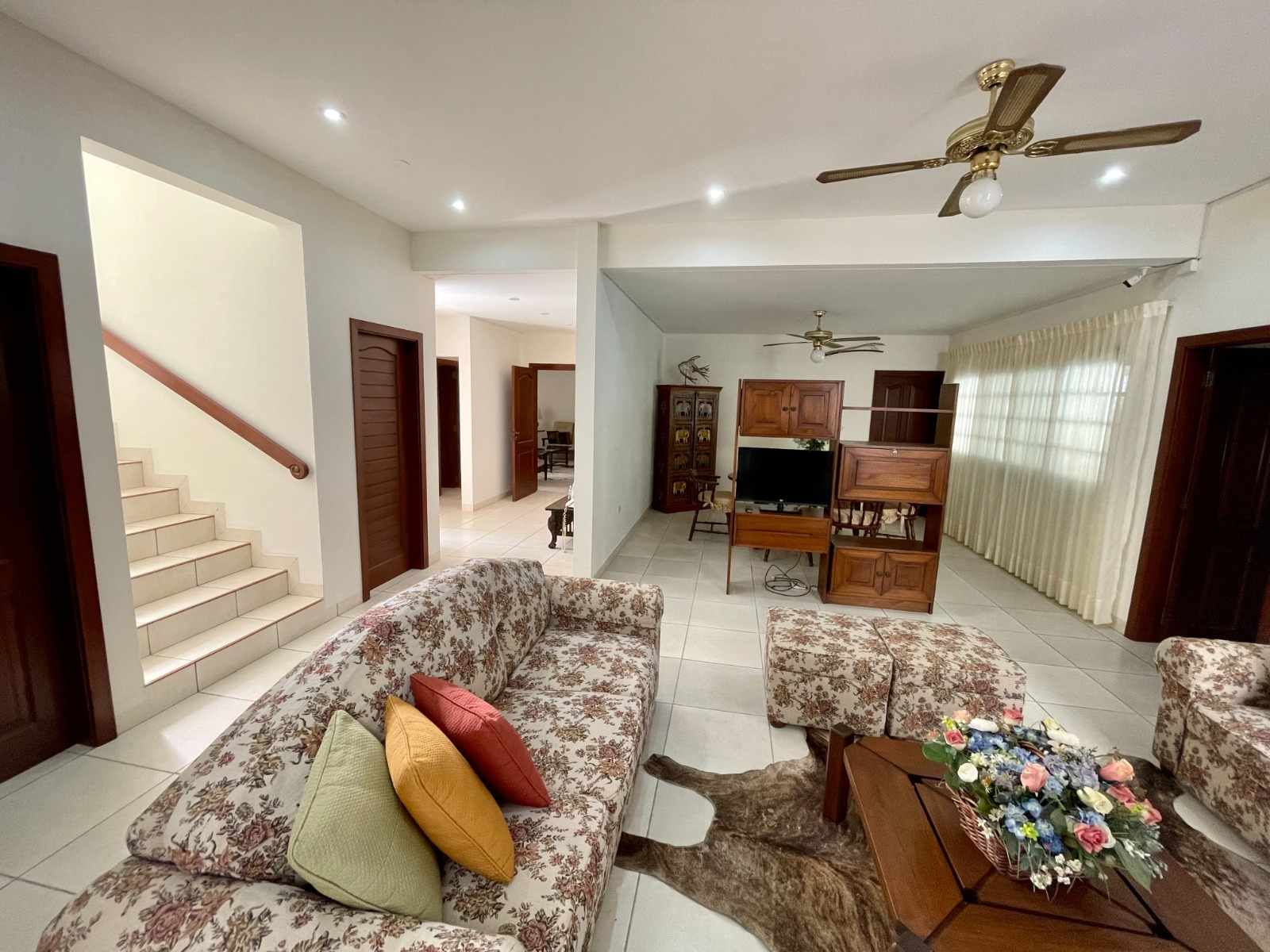 En Alquiler a $us 2,700 Foto 23