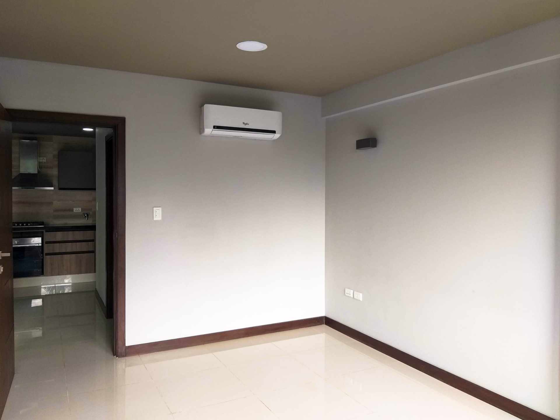 Departamento en AlquilerTorres Evolution - Tercer anillo Interno y Av. Beni - Zona Norte 1 dormitorios 1 baños 1 parqueos Foto 6