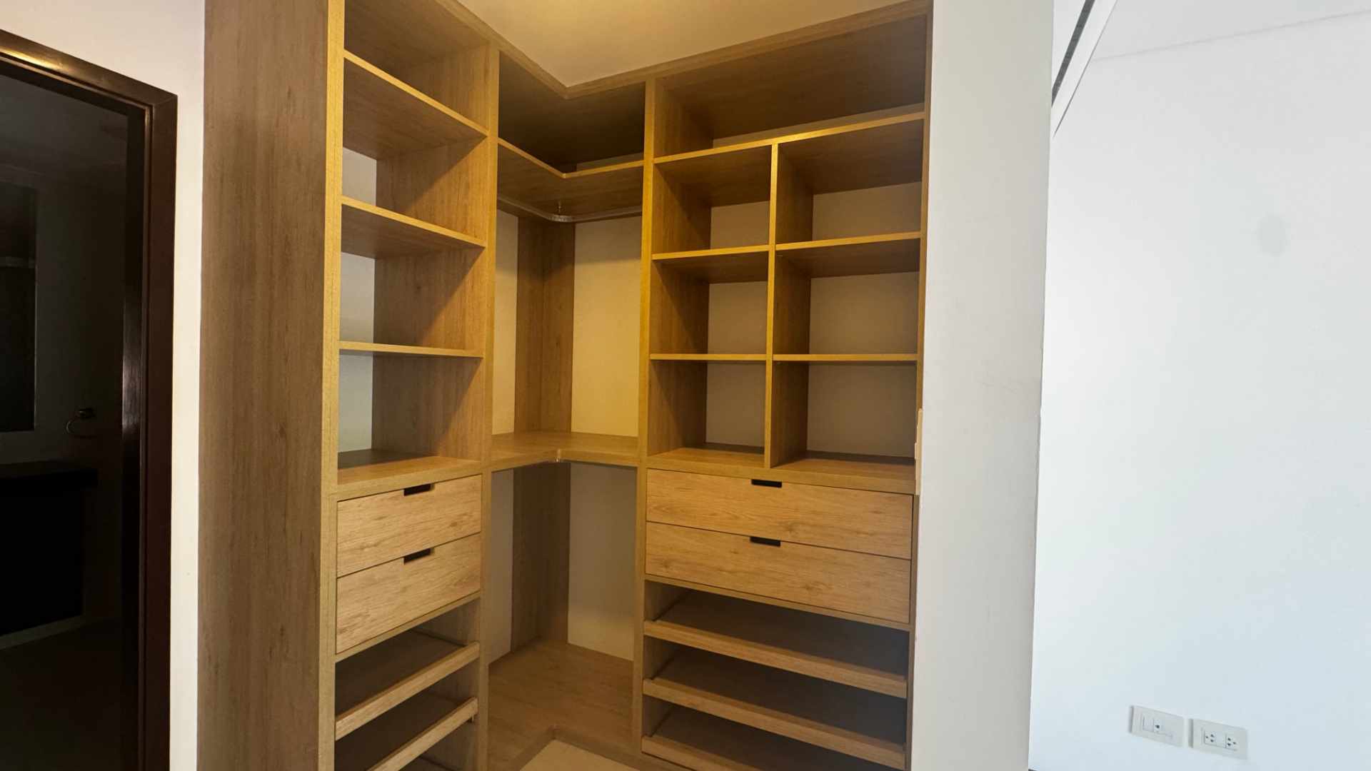 Departamento en Equipetrol en Santa Cruz de la Sierra 2 dormitorios 2 baños 1 parqueos Foto 10