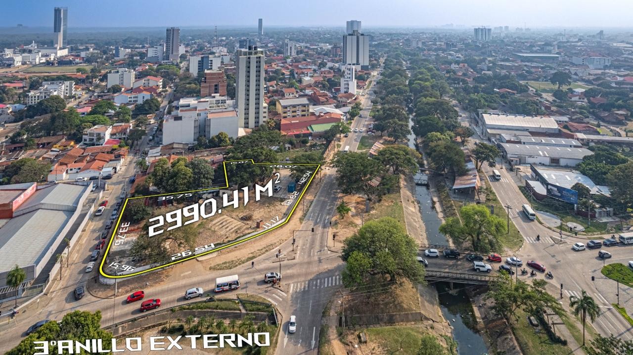 Terreno AVENIDA CANAL ISUTO 3ER ANILLO  Foto 5