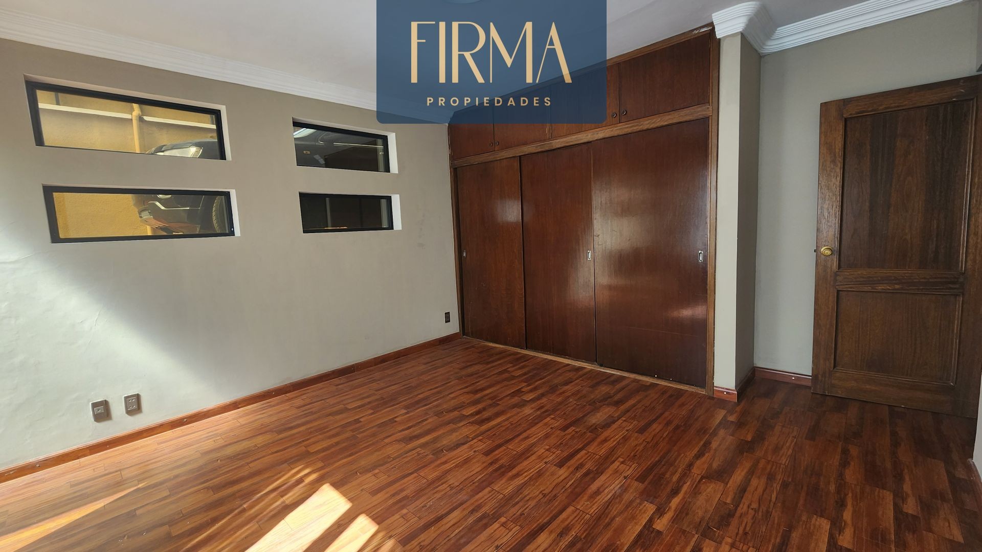 Casa CASA EN VENTA, MALLASILLA FRENTE A PLAZA Foto 10