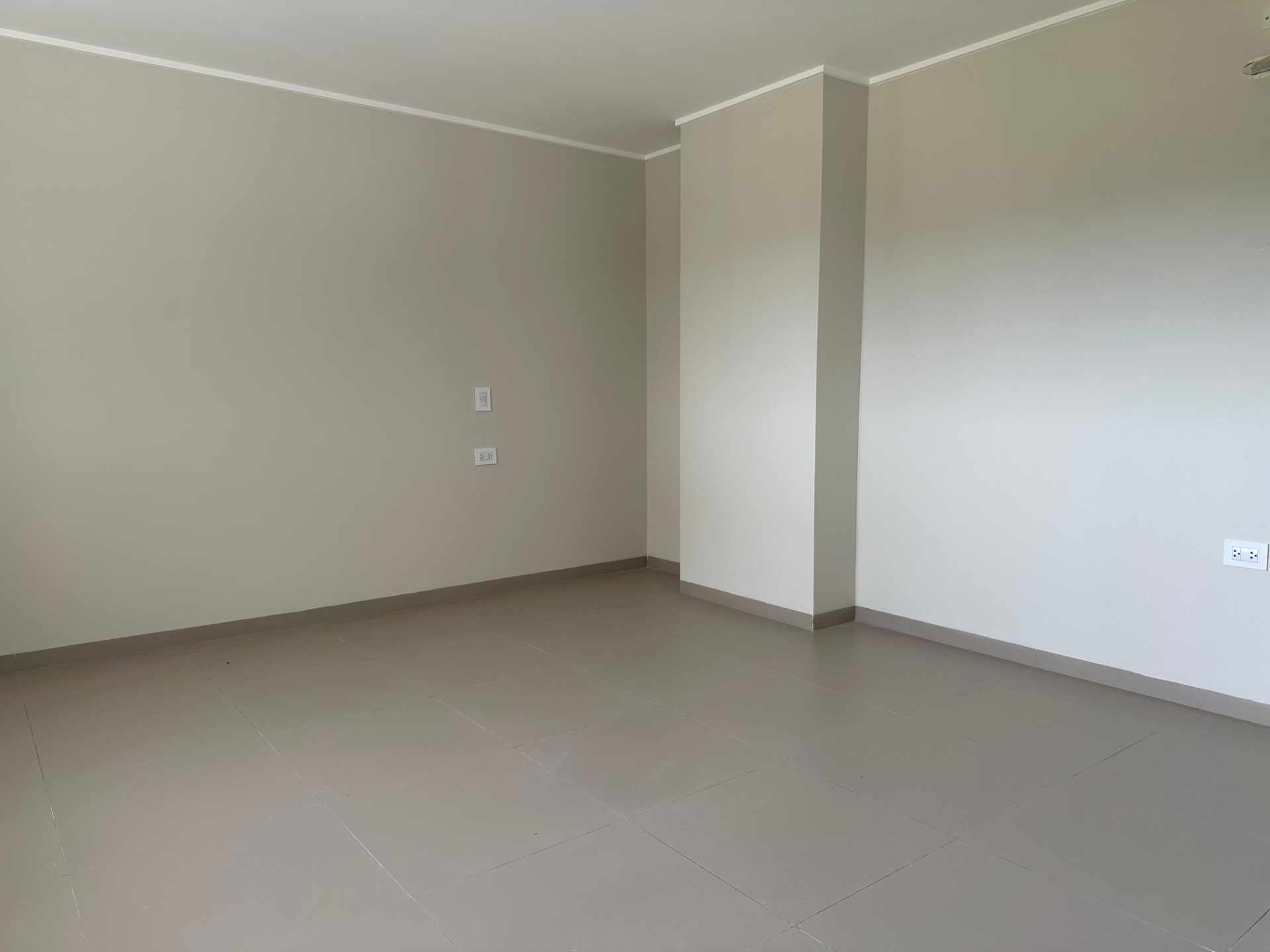 Casa en Urubó en Santa Cruz de la Sierra 4 dormitorios 5 baños 6 parqueos Foto 4