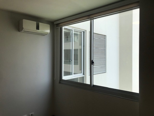 Departamento en AlquilerTorres Solaris, entre Avenidas Piraí & Roca y Coronado, próximo al 4to. Anillo.  2 dormitorios 2 baños 1 parqueos Foto 14