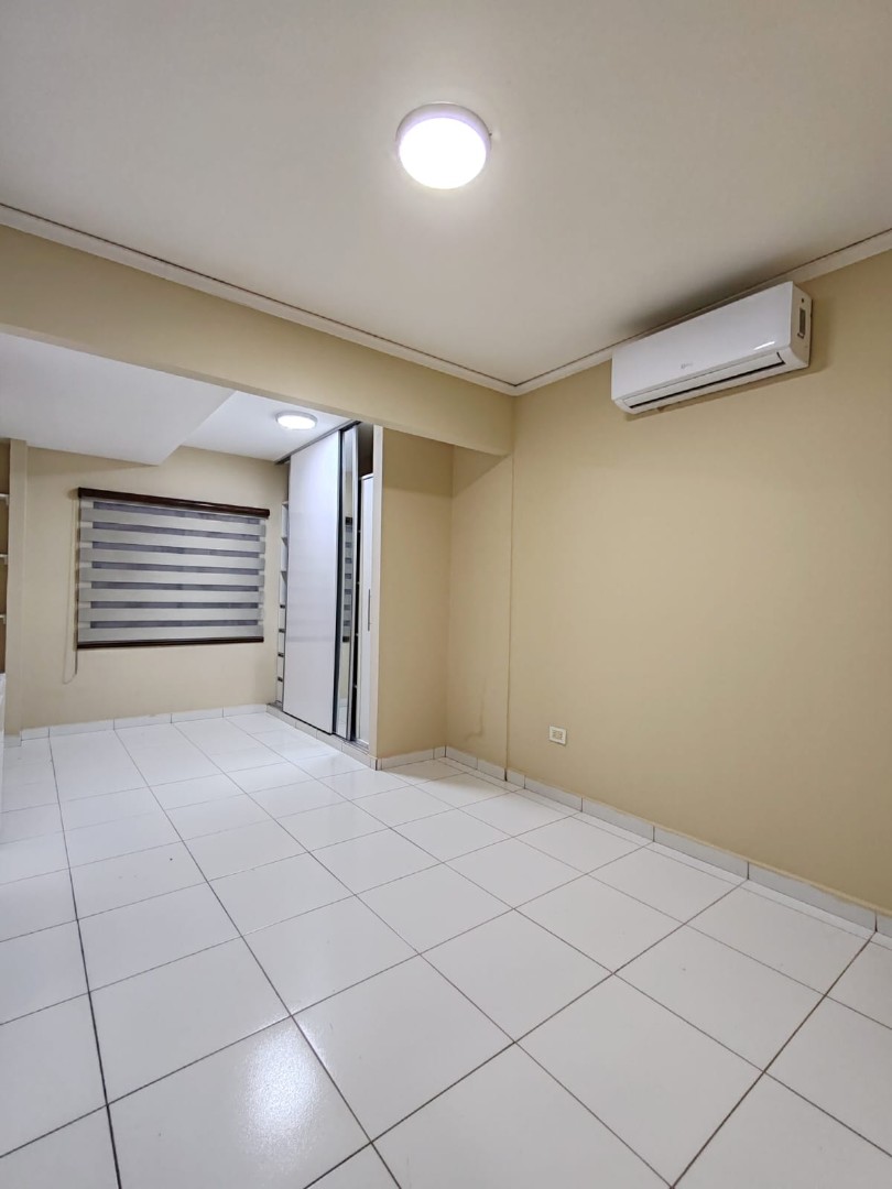 Casa en AlquilerZona Norte
Condominio La Fontana de la Riviera  3 dormitorios 2 baños 2 parqueos Foto 2