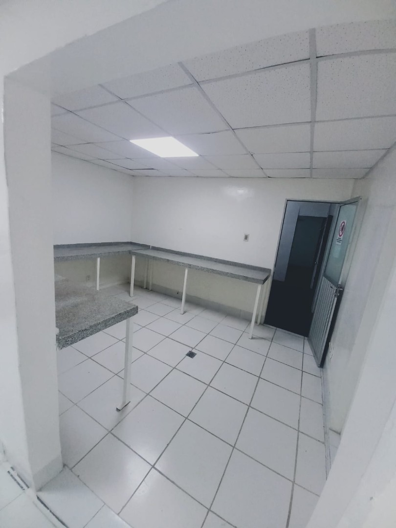 Oficina Av. Arce Foto 7