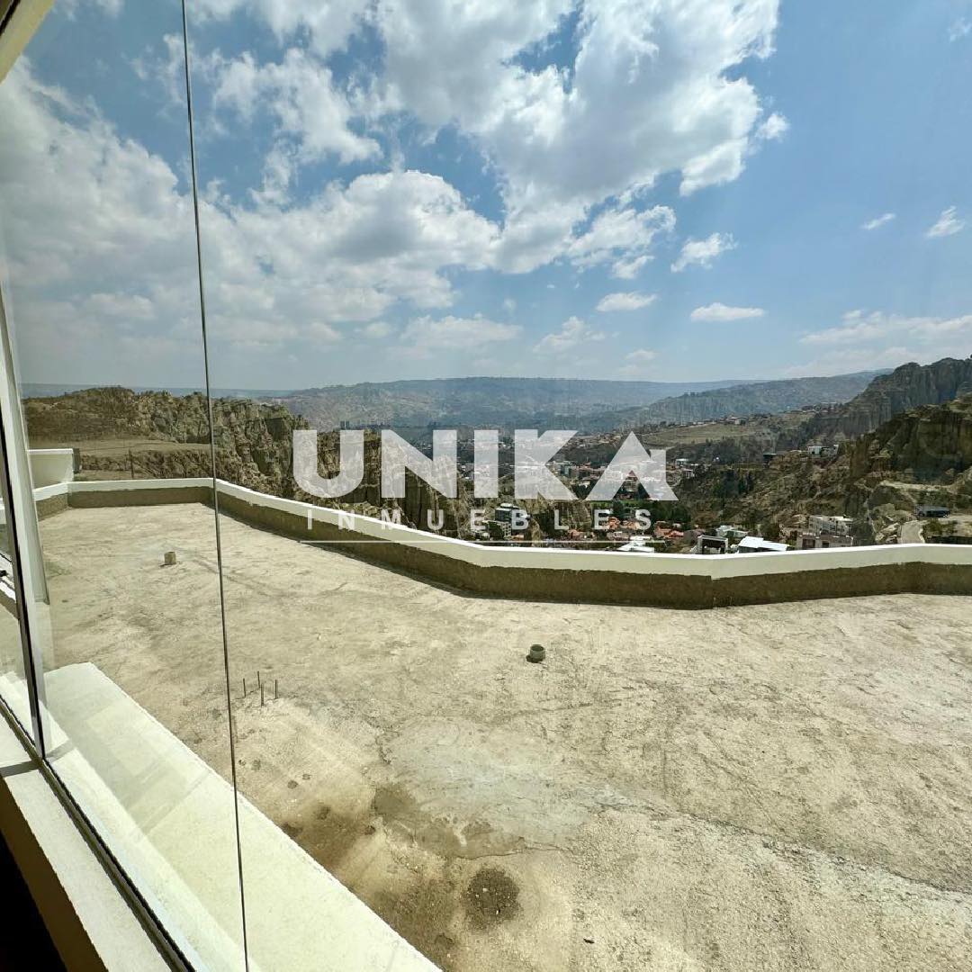 Casa ☀️🏡 EN VENTA LUJOSA CASA A ESTRENAR LLENA DE SOL EN URBANIZACIÓN PRIVADA, ACHUMANI Foto 32