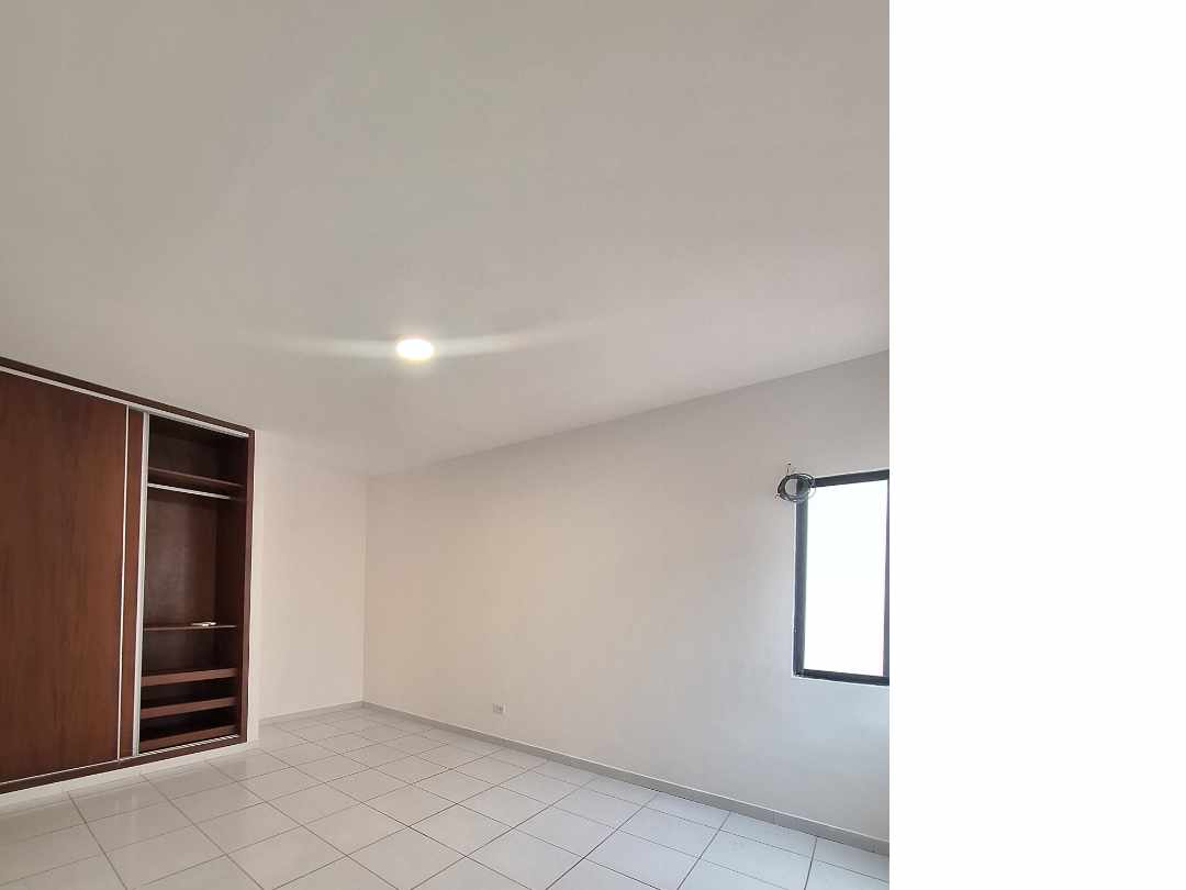 Casa Zona norte 7mo anillo Canal Pedro Velez  Foto 7
