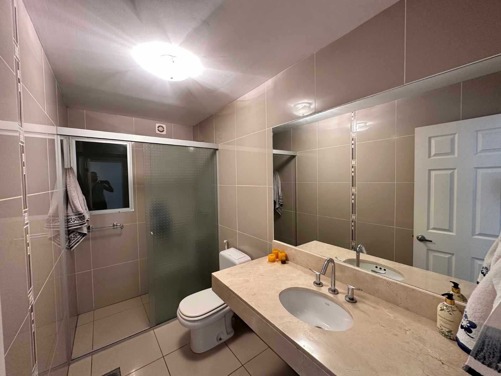 Departamento [CONDOMINIO VISTA VERDE| ZONA OESTE] ALQUILER SIN MUEBLES: DEPARTAMENTO 3 DORMITORIOS CON DEPENDENCIAS Foto 7