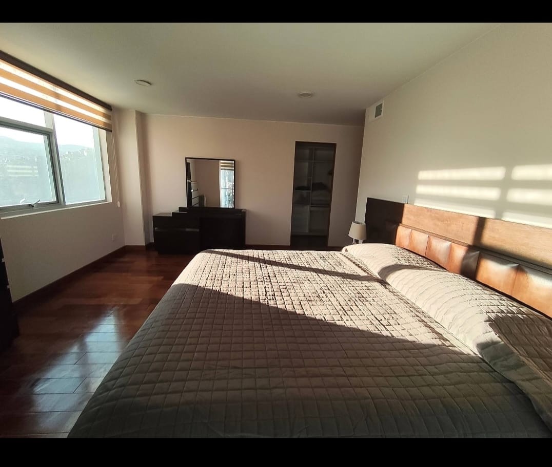 En Alquiler a Bs 14,000 Foto 1