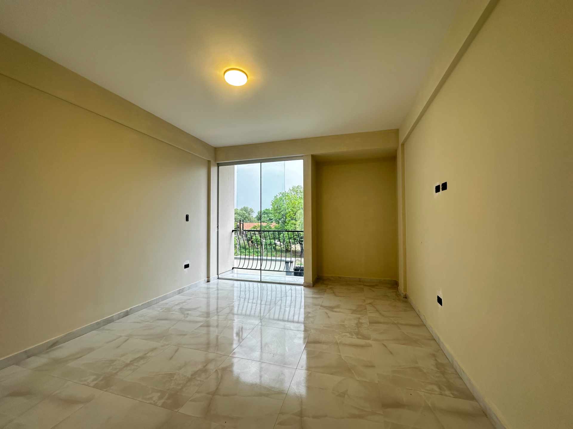 Casa en VentaAV. RADIAL 12, CERCA AL MERCADO EL FUERTE Foto 14