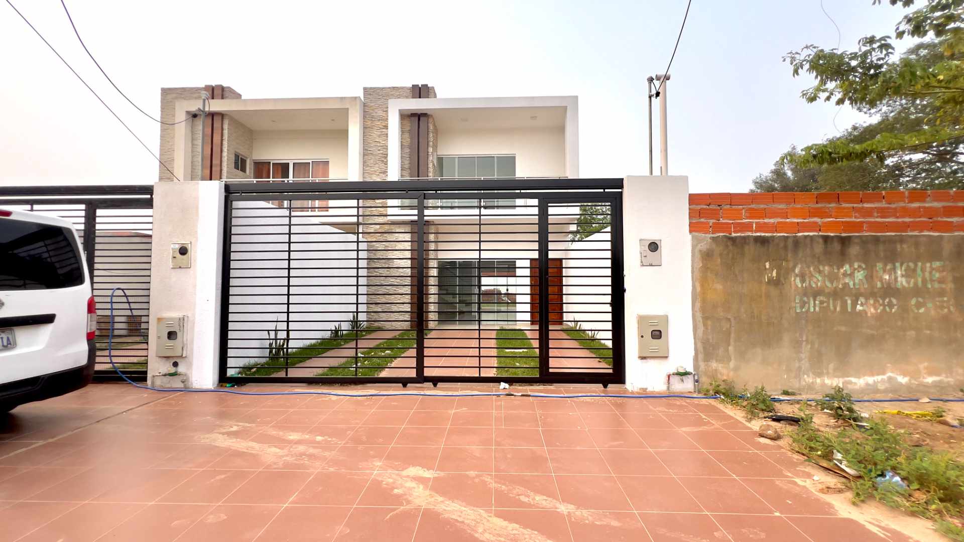 Casa en VentaCasa en venta Zona Av. Santos Dumont 3 dormitorios 3 baños 2 parqueos Foto 19