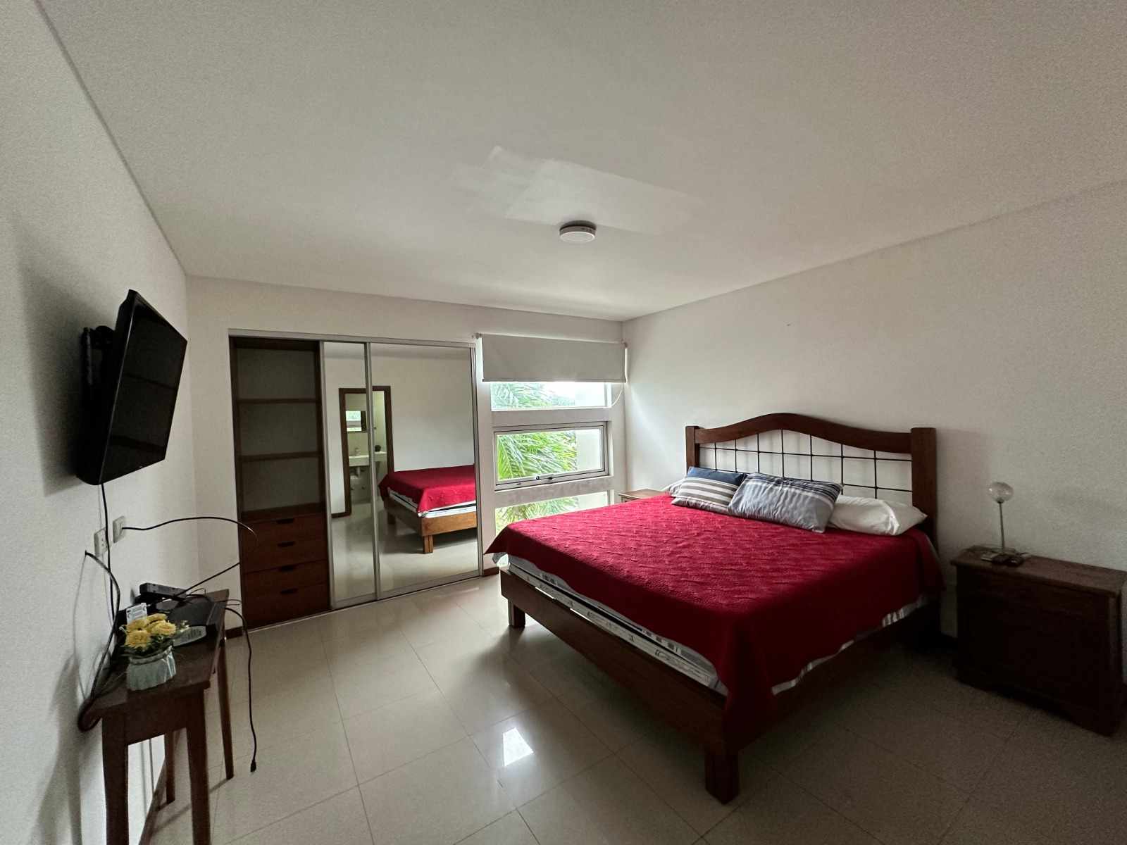 Departamento en Equipetrol en Santa Cruz de la Sierra 2 dormitorios 3 baños 1 parqueos Foto 10