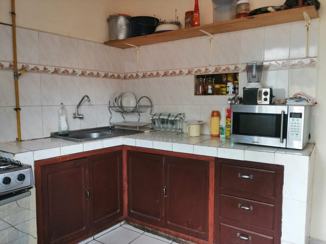 Casa en Entre 5to y 6to anillo Este en Santa Cruz de la Sierra 6 dormitorios 2 baños 4 parqueos Foto 28