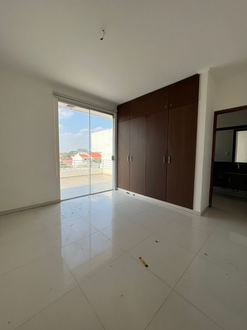 Casa ZONA URUBO A POCOS MINUTOS DEL PUENTE Foto 26