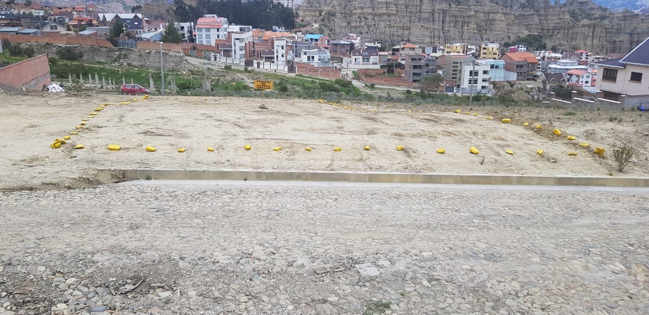 Terreno en Achumani en La Paz    Foto 2