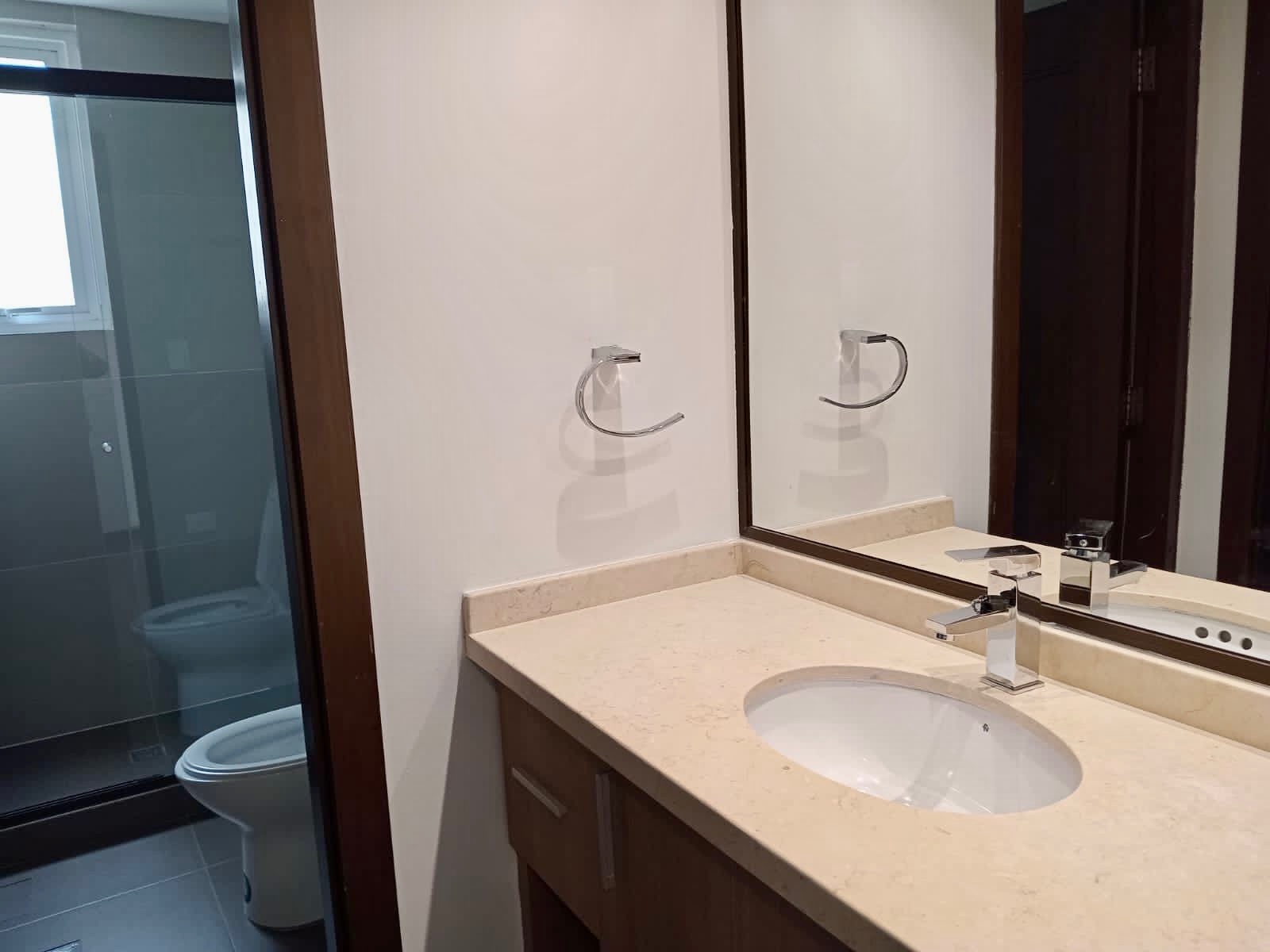 En Alquiler a $us 700 Foto 5