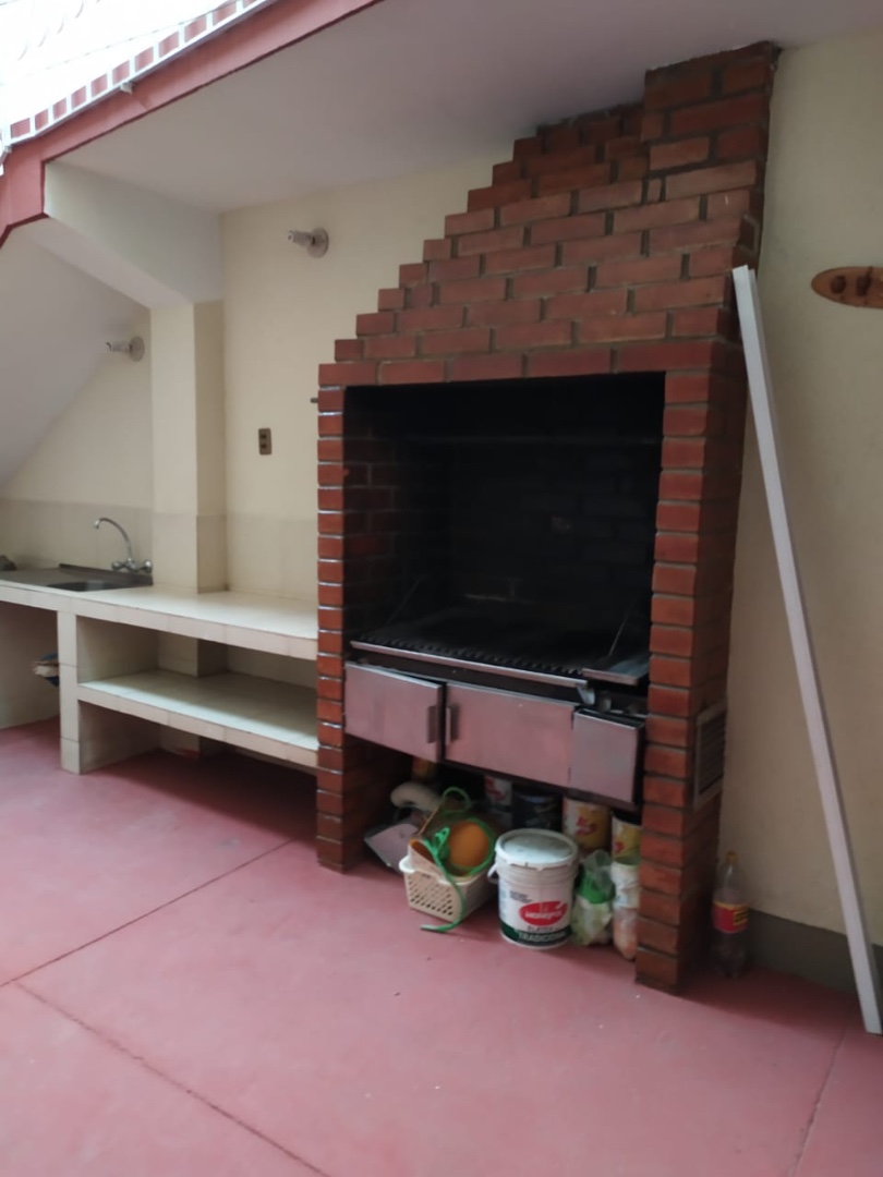 Casa en Miraflores en La Paz 4 dormitorios 4 baños 3 parqueos Foto 19