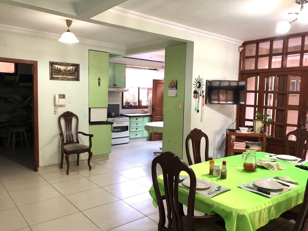 Terreno en VentaEn Ubicación Privilegiada De Ocasión En Venta Amplio Terreno (1.105 m2) con casa Ideal para Desarrollo Inmobiliario o Comercial - 3er Anillo y Radial 26    Foto 15