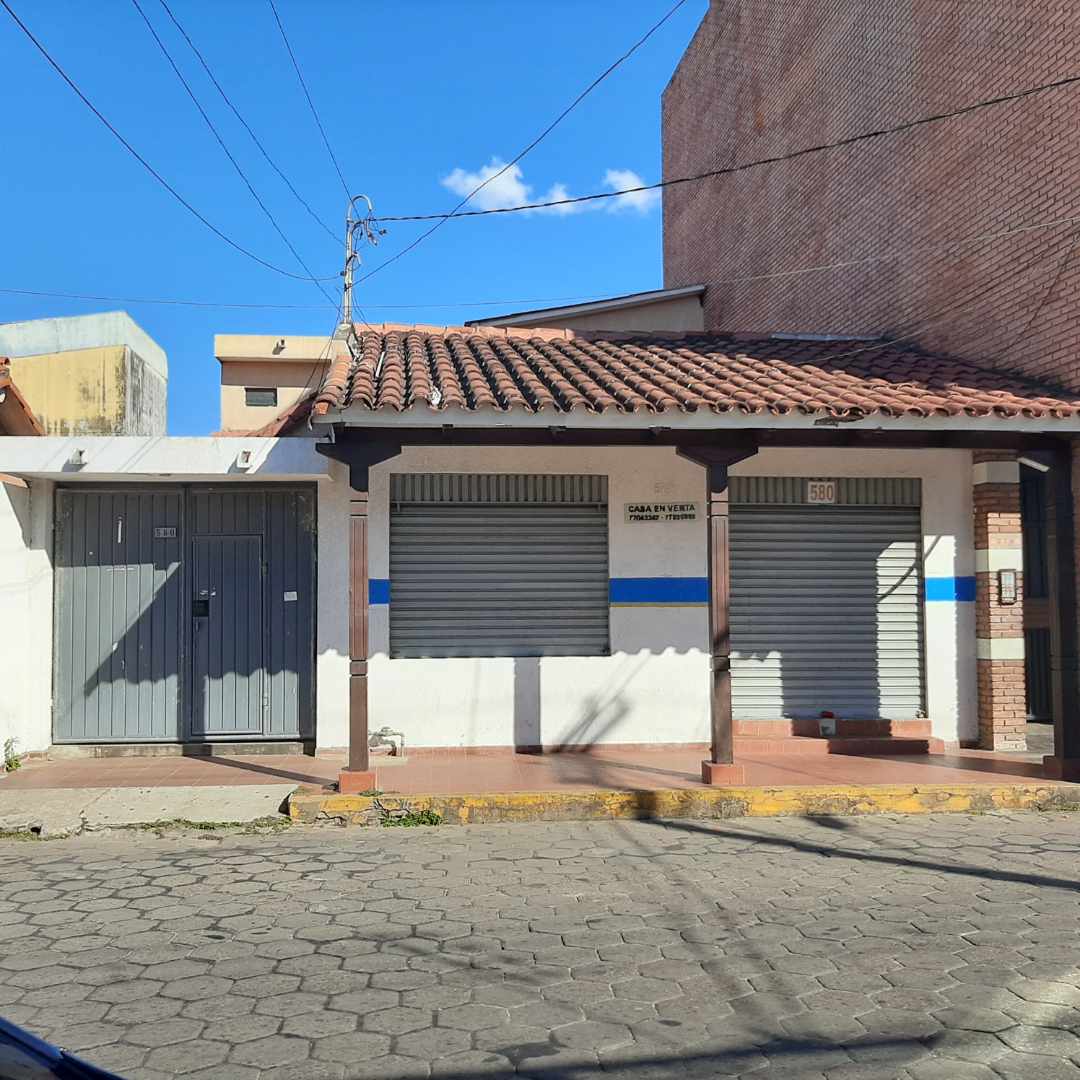 Oficina Calle Bolívar 580 (Entre Avaroa y Campero) Foto 6
