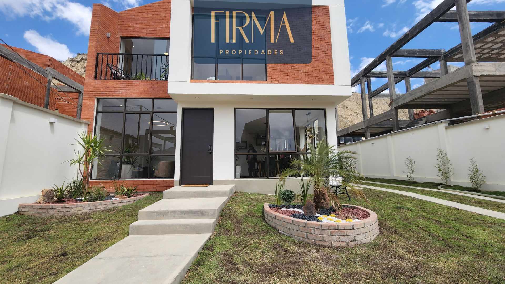 Casa en VentaCASA EN VENTA EN MALLASILLA - URBANIZACIÓN CERRADA 3 dormitorios 5 baños 2 parqueos Foto 11