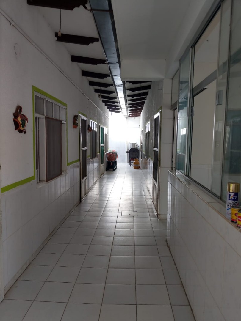 Casa en VentaBarrio Nueva Esperanza
Entre Av. 2 de agosto y Cambodromo  8 dormitorios 3 baños 2 parqueos Foto 10